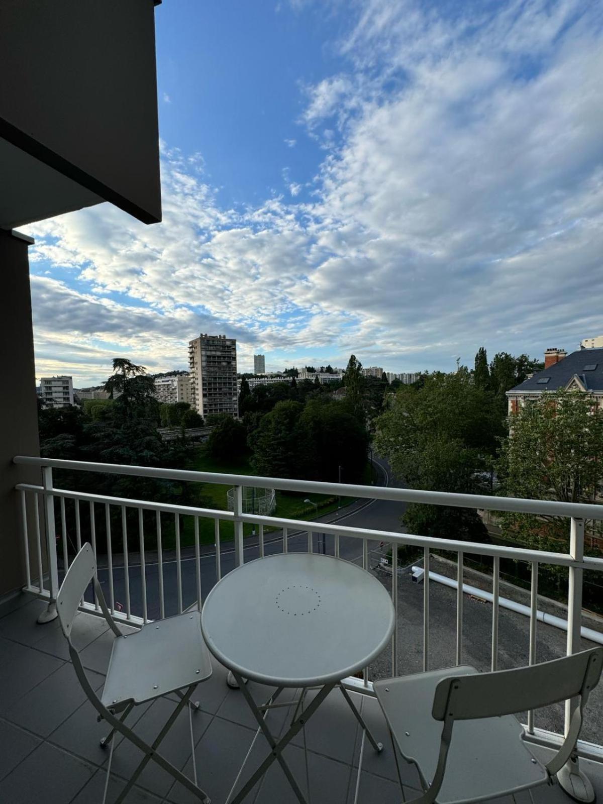 Appart' Hotel Fauriel Saint Etienne Avec Parking Экстерьер фото